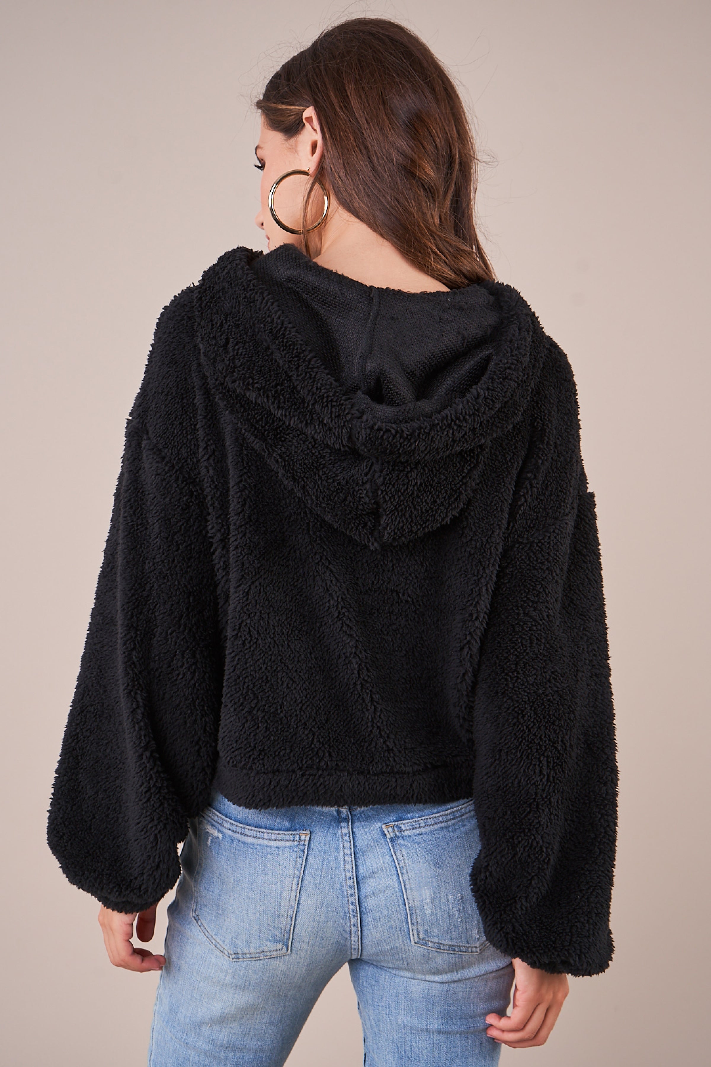 Fluffy hot sale hoodie black